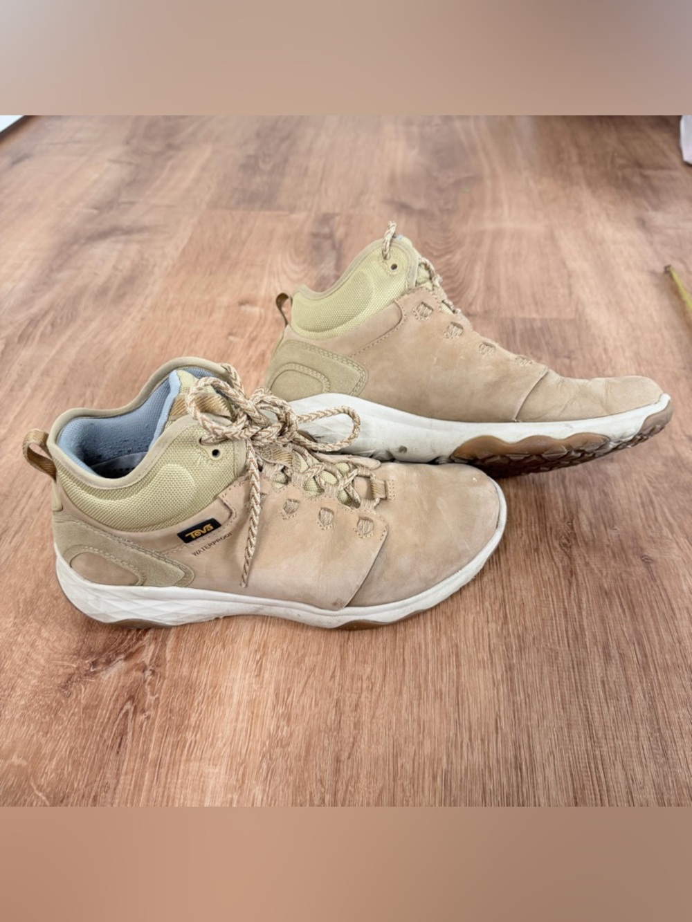 TEVA ARROWOOD 2 MID DESERT SAND hiking BOOTS WOMEN'S